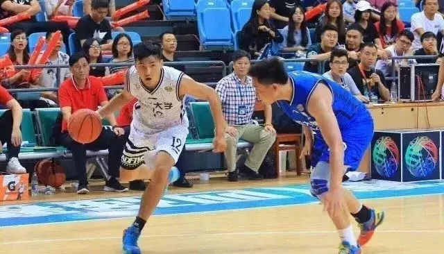 他以体育专长生的身份进入清华大学,并做到体育专项与学业统筹!