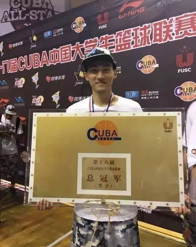 他以体育专长生的身份进入清华大学,并做到体育专项与学业统筹!