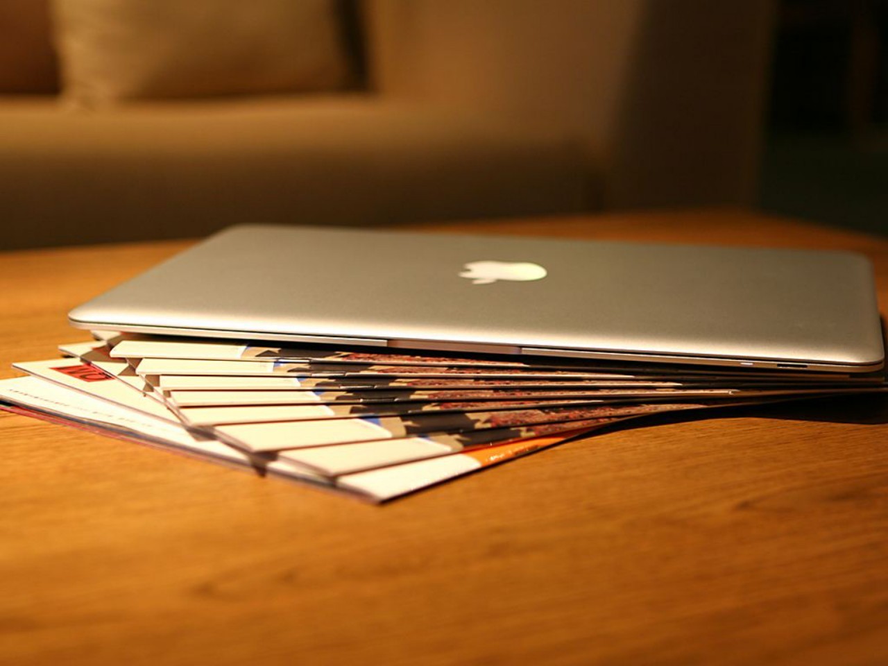 最新款MacBook Air，将要现身苹果新品新品发布会：显示屏、CPU升級