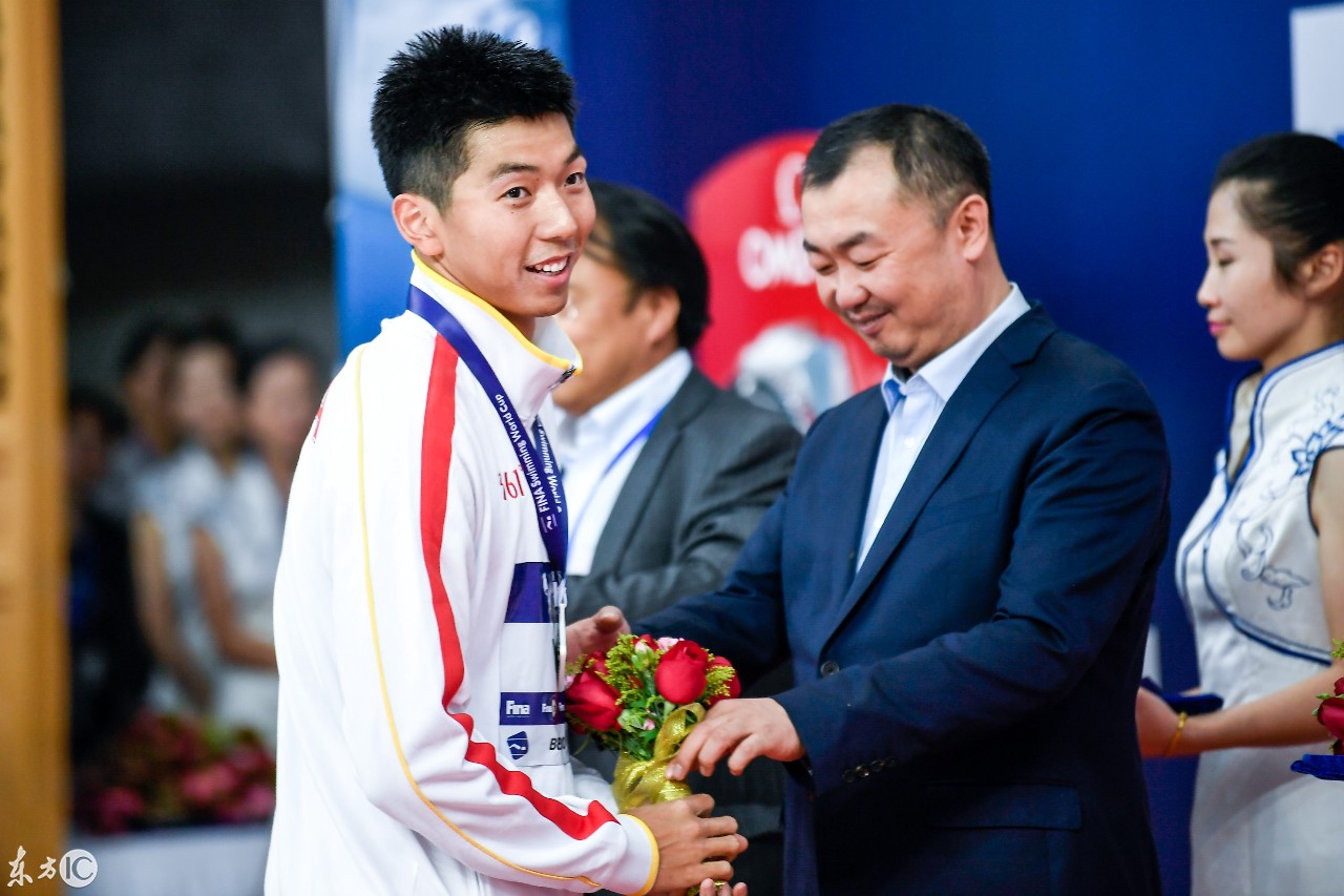 2018年短池游泳世界杯北京站首日颁奖典礼，中国队继续加油