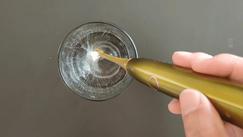给牙齿全方位的呵护 罗曼电动牙刷T10X小果刷