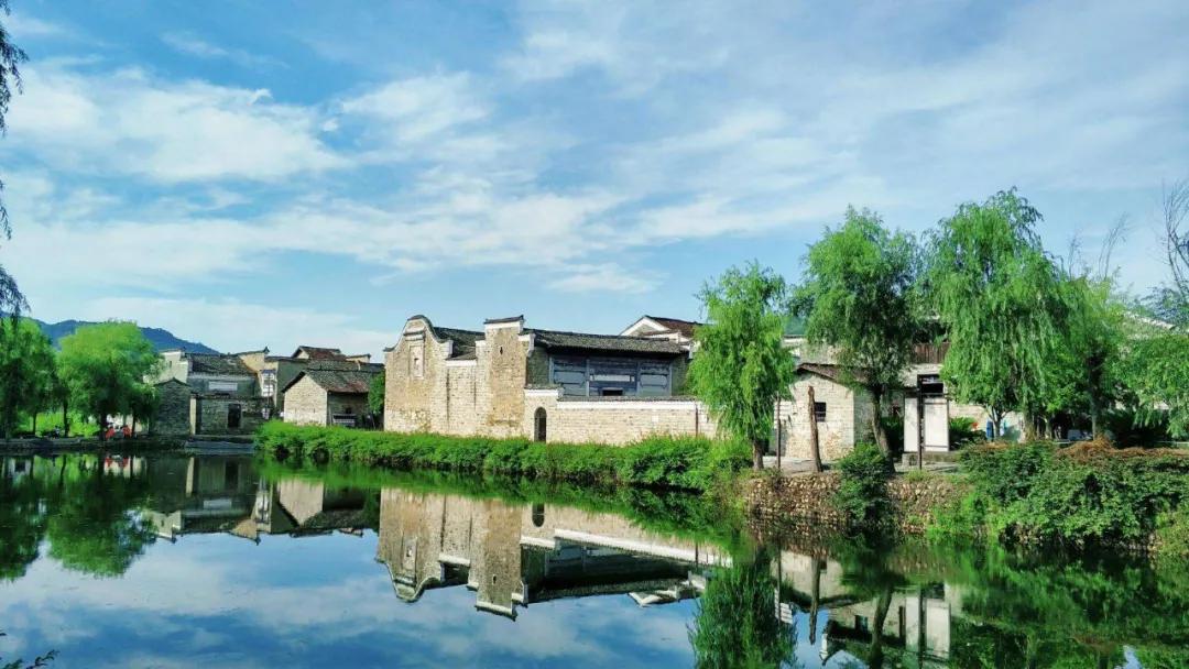 千亩旅居温泉城，天沐才子温泉小镇