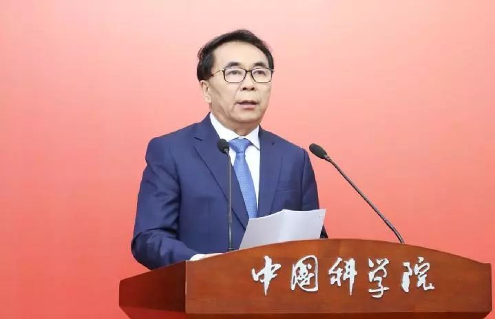 荷兰光刻机巨头ASML发出警告，美国失算了