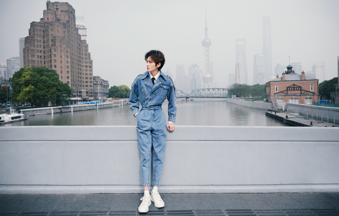 娱乐圈直男千千万，乐华娱乐占一半，王一博范