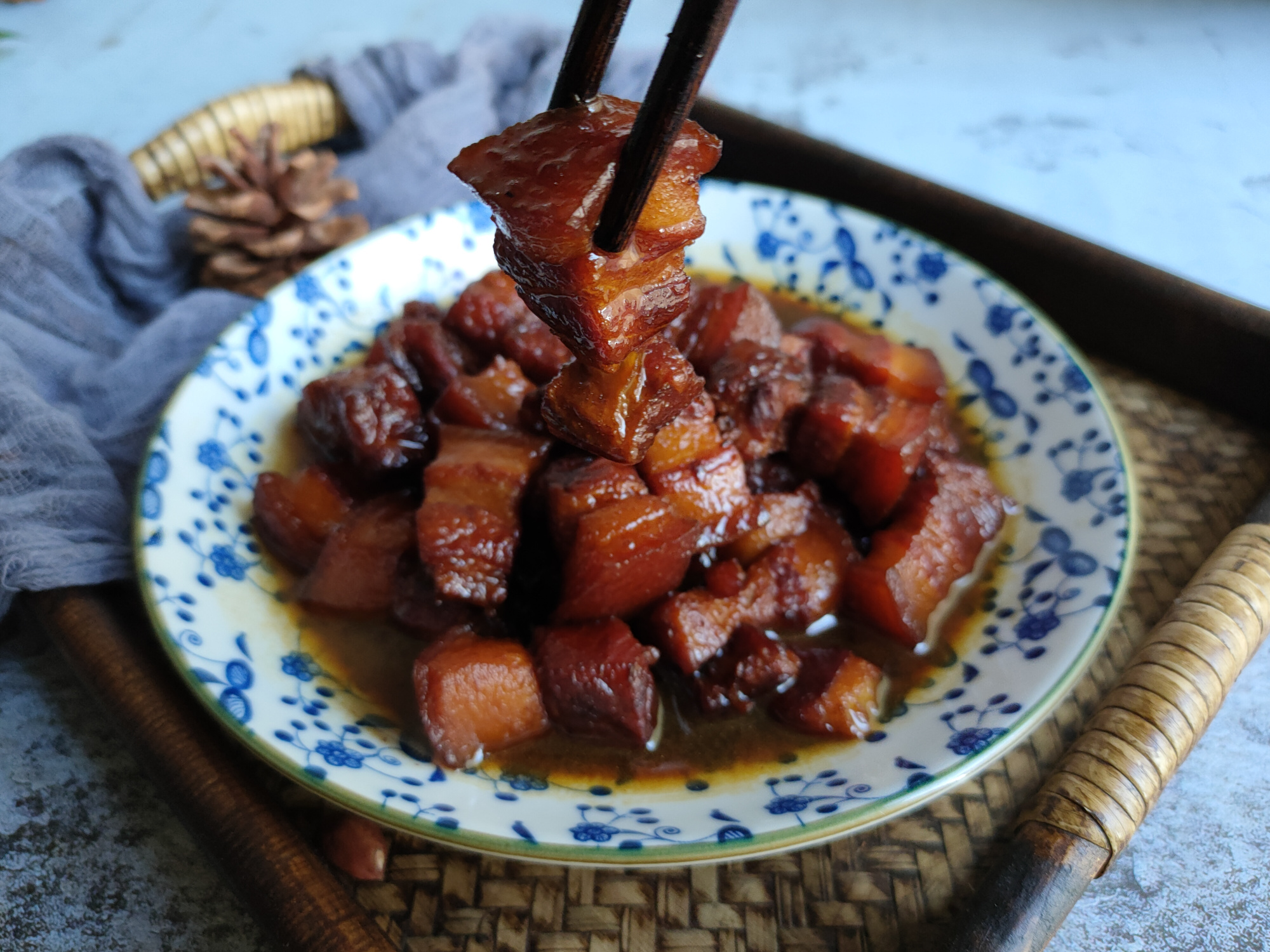 紅燒肉，記住“2不放2竅門”，肉香十足、軟糯入味，不柴不油膩