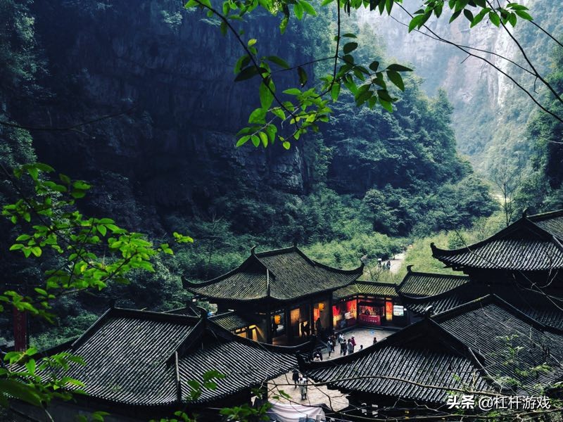 涨疯了！卖房炒股？背后的真相很残酷