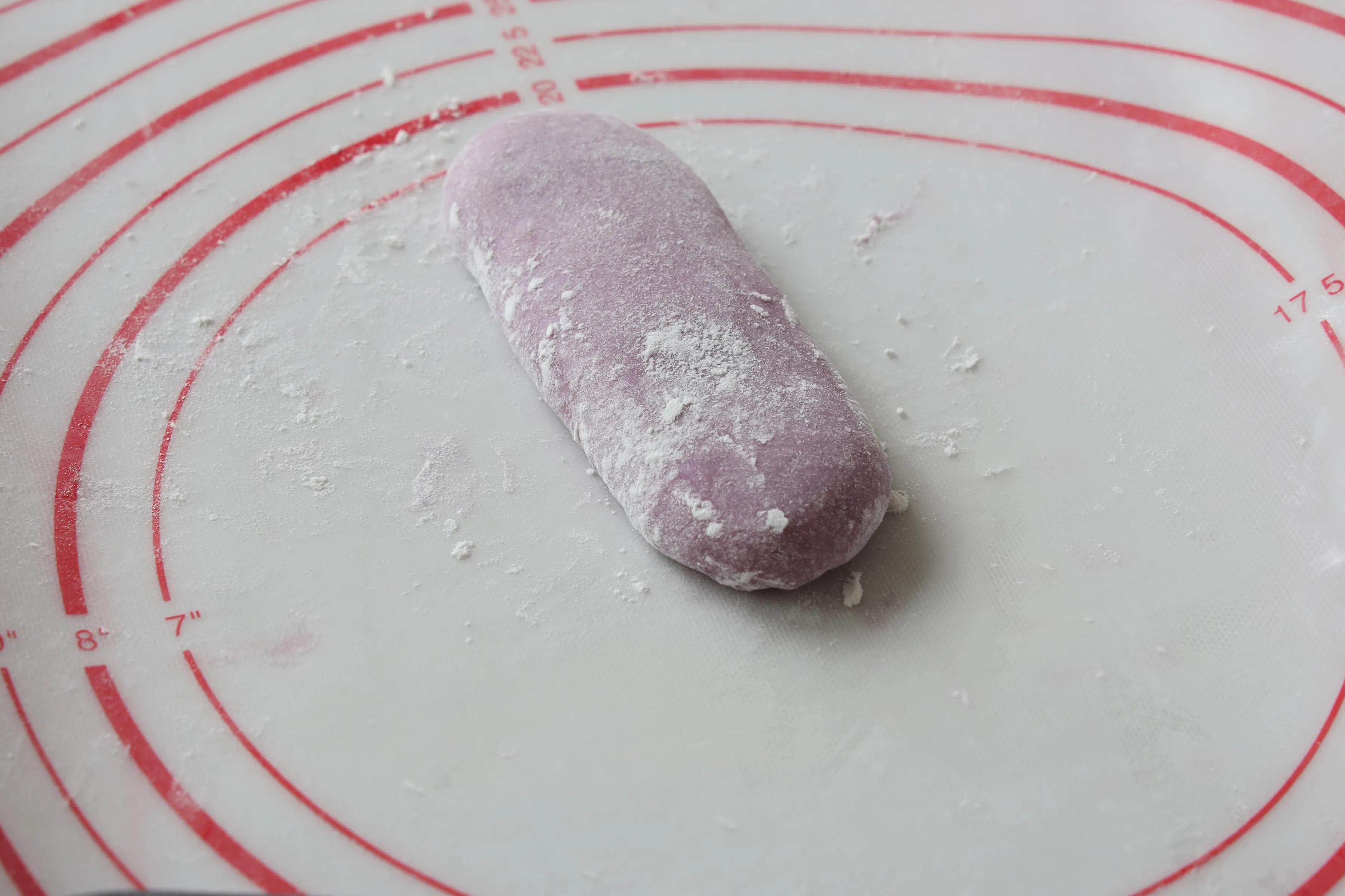 糯唧唧的芋泥凉糕，软糯香甜，咬一口还爆浆，太适合夏天了