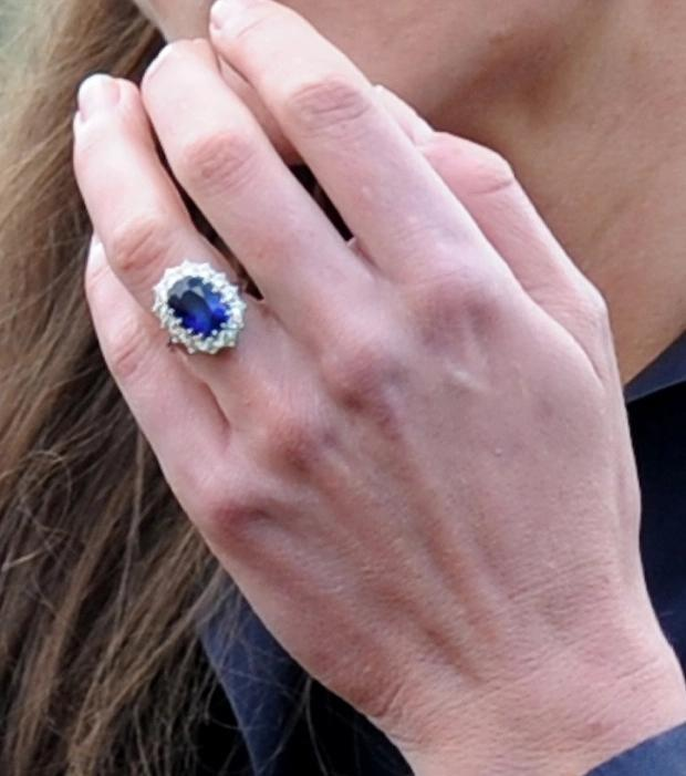 英国王室女性的戒指人生，凯特传承爱情，女王的最具有故事