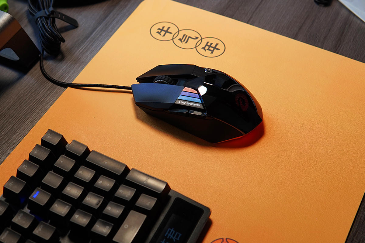 手感和灯效一流，达尔优A970游戏鼠标实战分享