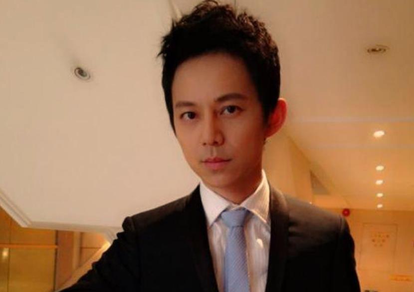 何炅老师为何人缘这么好，凭什么把主持人当得