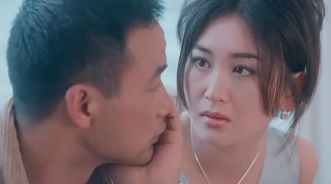 嫁入豪门不生娃，36岁靠“苏妲己”翻红，如今美