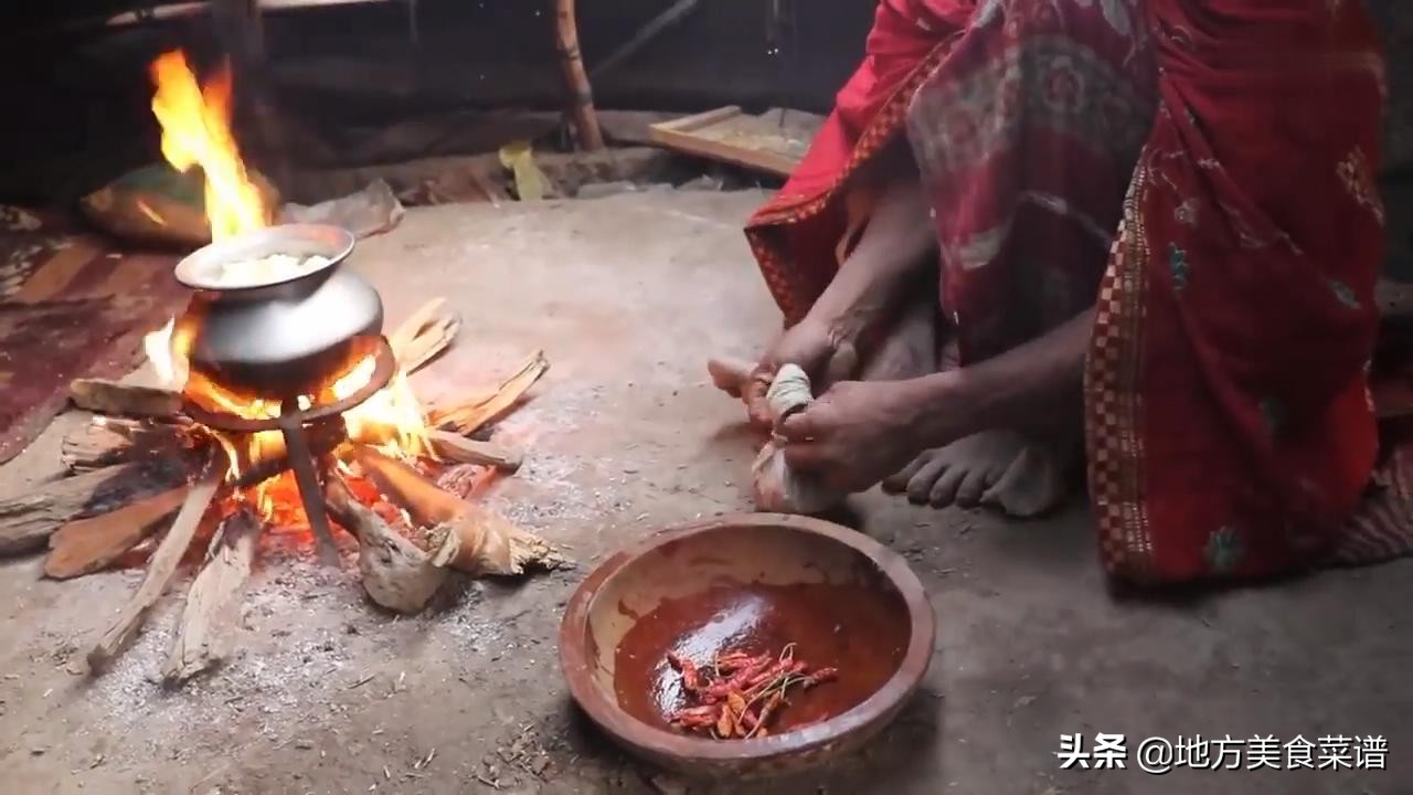 尼泊尔穷人的生活，水煮冬瓜配米饭，菜里没有一滴油，斧头切辣椒