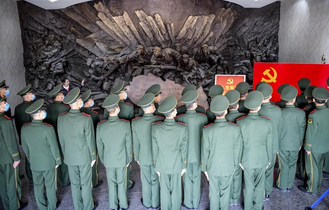 侯<a href=http://www.cngansu.cn/news/ target=_blank class=infotextkey></a>֧ܶӣɽҹ ʿӢ