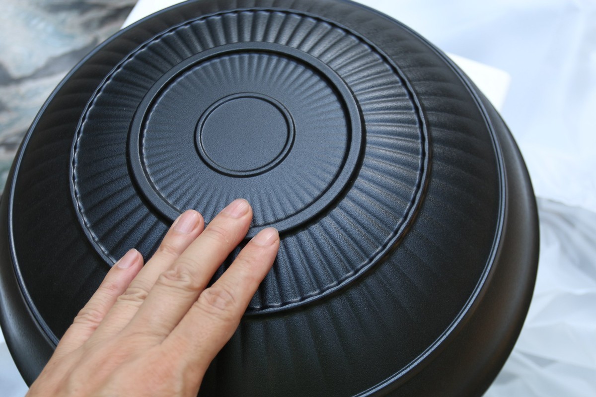 红伞伞遇上厚底锅 九阳晶钻，网友惊呼：不用躺板板