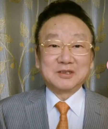 73岁蒋大为罕见露面，为网红送生日祝福，红光满