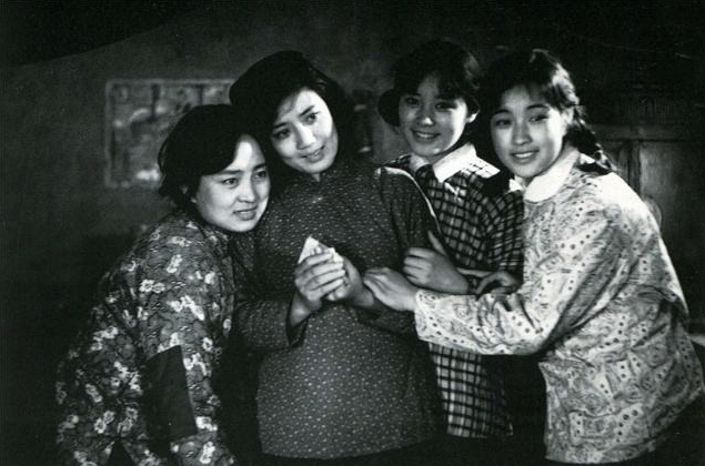 坎坷张金玲：电影遭禁演，为爱忍痛息影却换来离婚，如今怎么样了