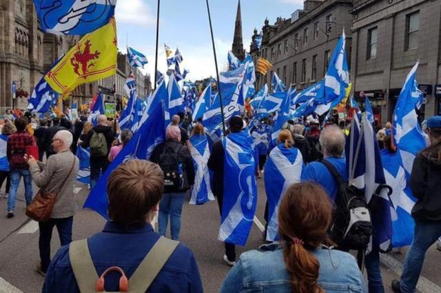 蘇格蘭�脫英�一觸即發，北愛爾蘭緊隨其後？ 英國或將四分五裂？