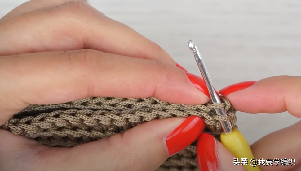 链条包时尚又易搭，自己就能学习钩一款，迷你链条包编织教程