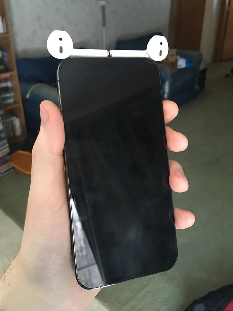 The apple can is the hand housing that AirPods charges in research and development