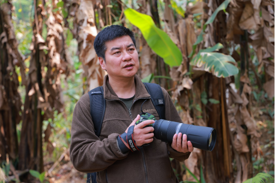 行摄生态中国、助力COP15，“荒野传奇”摄影师肖戈盈江访谈