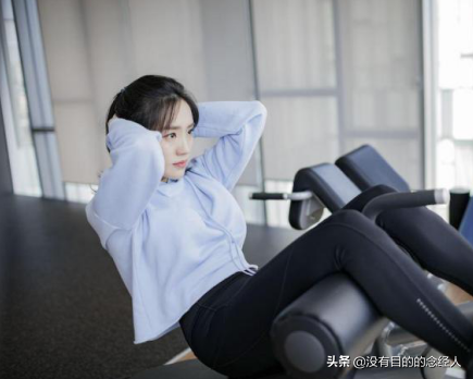 有种“毁容”叫秋雅，《夏洛》中可盐可甜，婚后却“沦为路人”