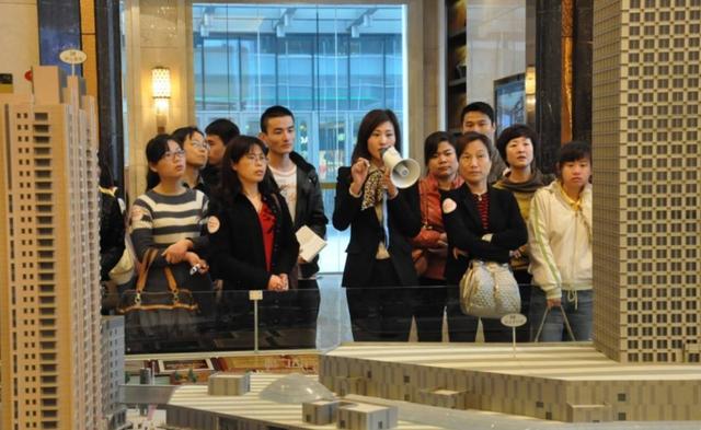 中国到底有多少房子没人住？业内大佬：别宣传