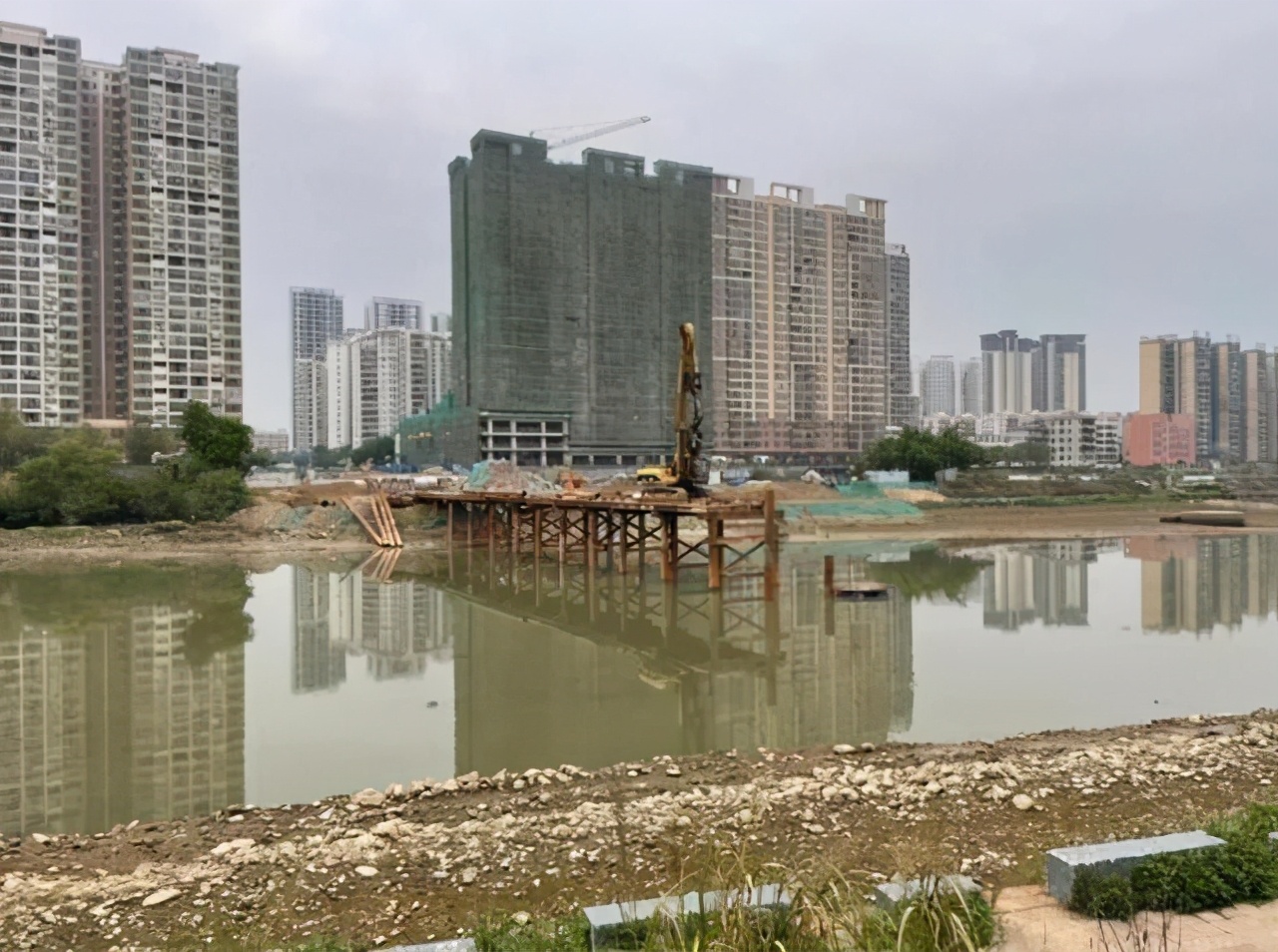 广东一座大桥开工建设，双向八车道，为佛冈经济发展添一臂之力