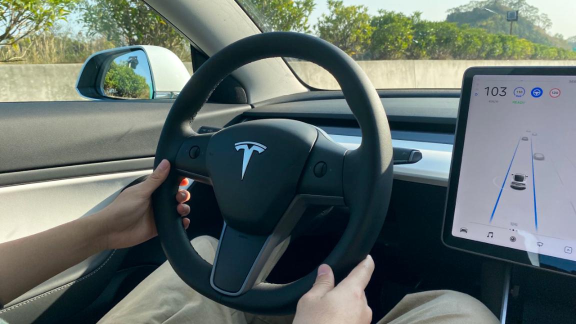 春节开特斯拉Model 3回了趟老家，我发现了这些问题