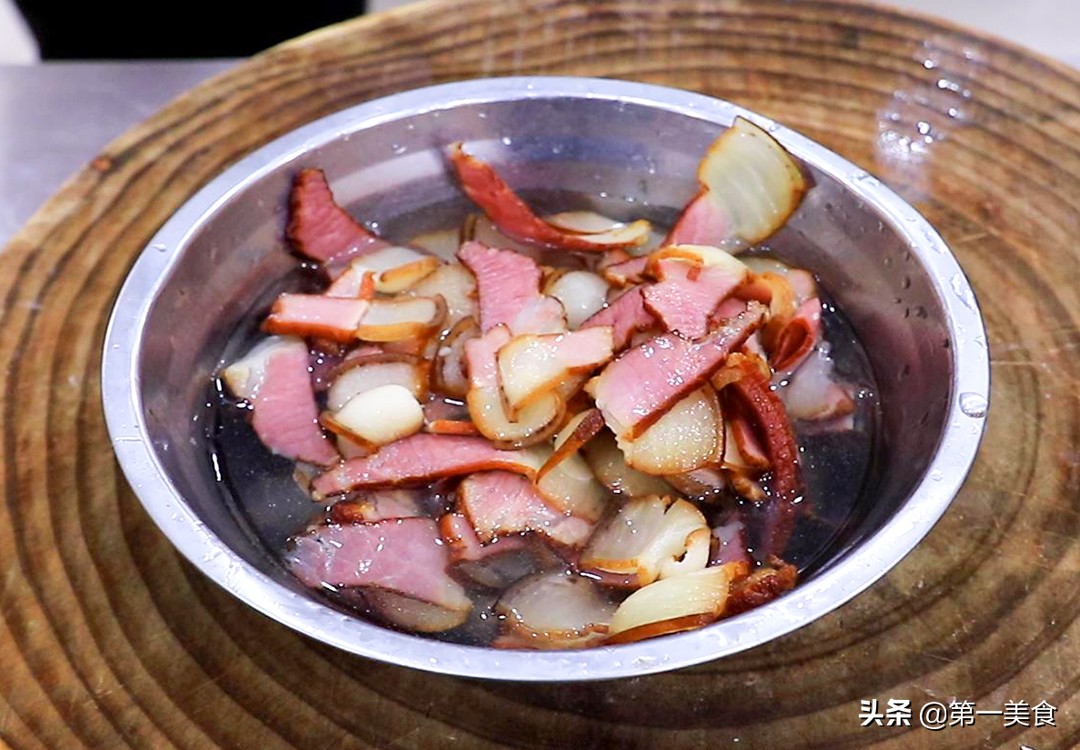 圖片[5]-飯店的臘肉炒芹菜 為啥清脆不柴有嚼勁 廚師長告訴你關鍵在哪-起舞食譜網