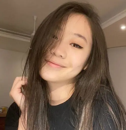 李连杰小女儿长大了！罕见晒照走妩媚风，曝光豪宅内景从小被富养