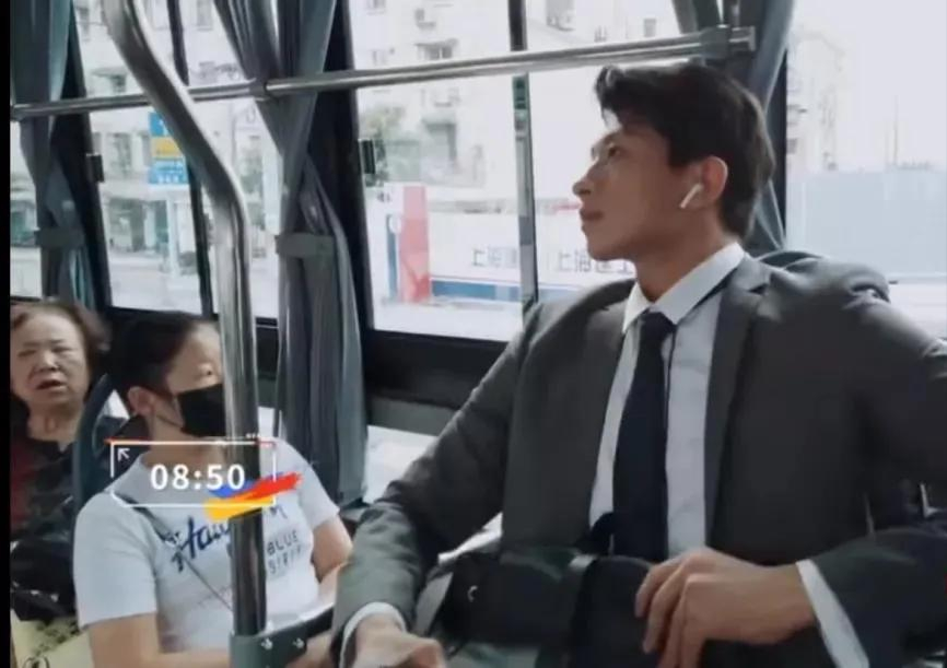 《令人心动的offer》激怒撒贝宁：二本只能做个loser吗