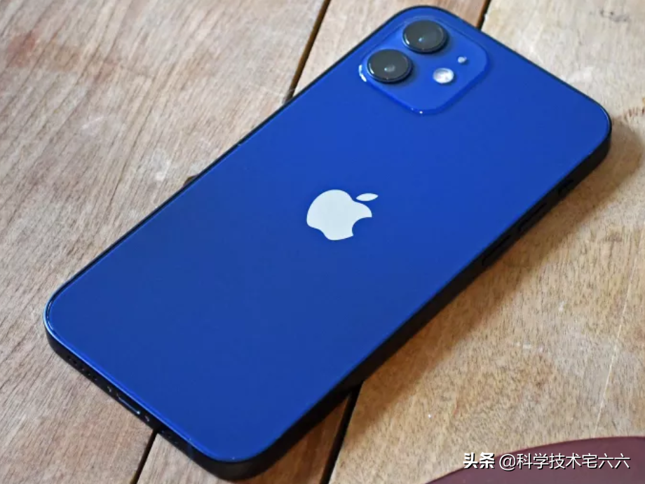 iPhone13添两个新配色，一个吸引大叔，一个吸引少女