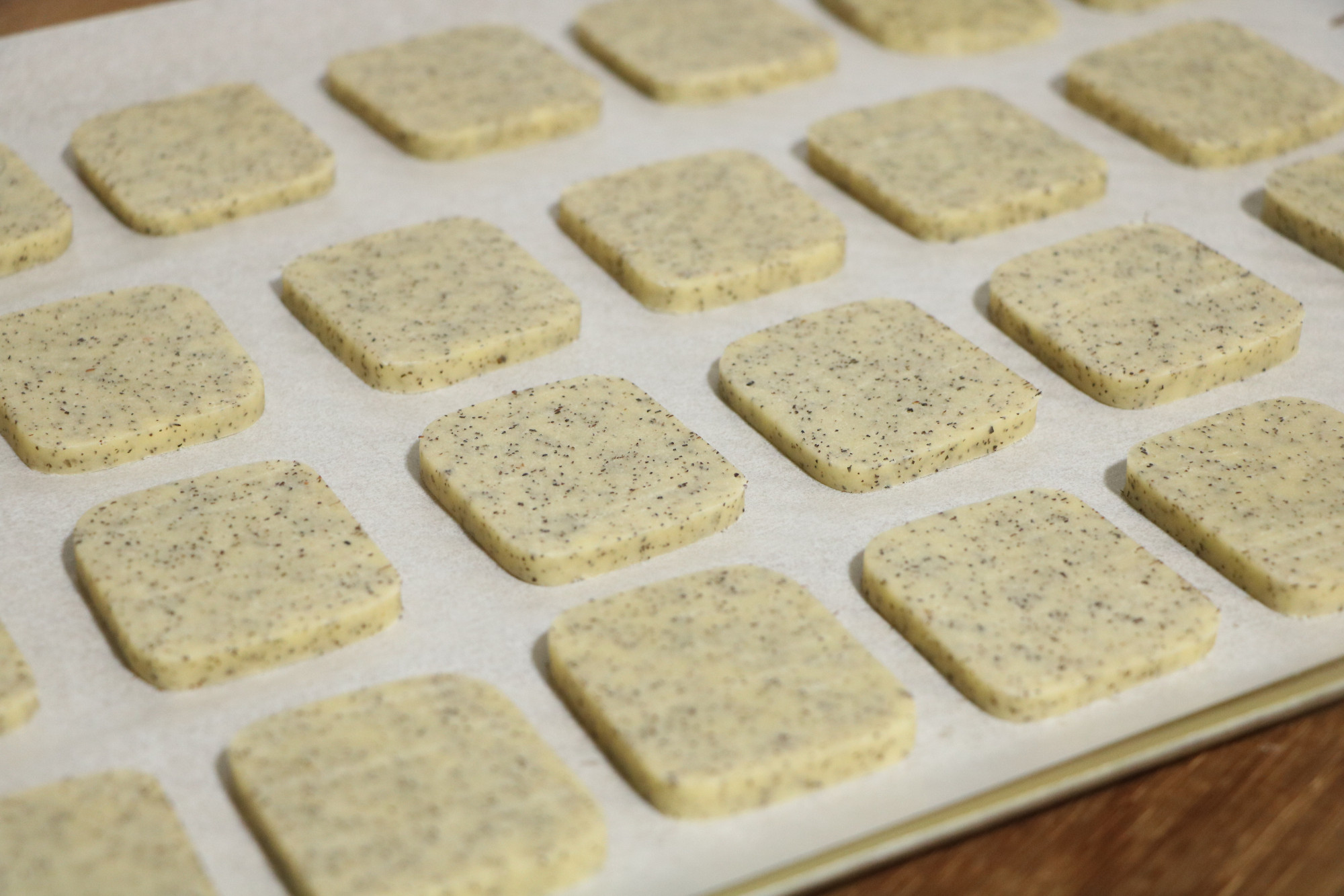 饞了好久的伯爵茶黃油餅乾，茶香濃郁，第一次吃就上癮，越吃越香