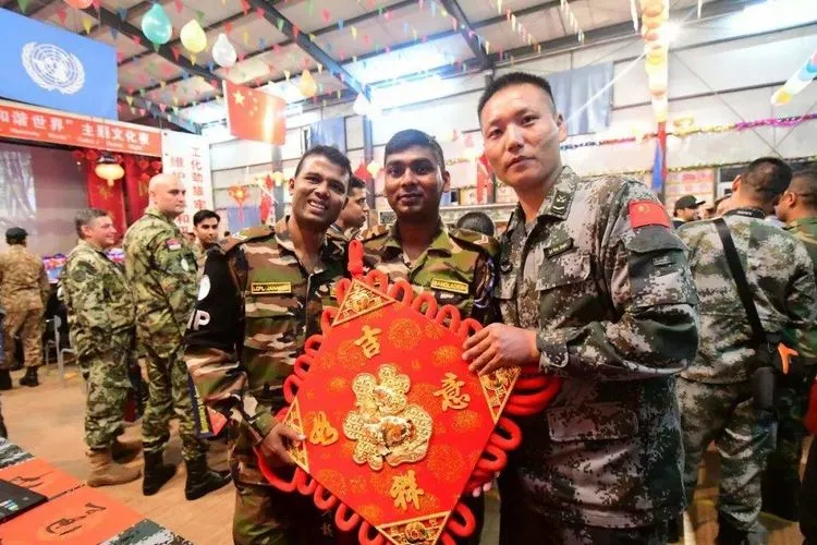 中国又一铁兄弟，士兵全套中国设备，日本给出