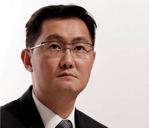 国家正式规定未成年节假日以外不得玩网络游戏，鹅厂马总该怎么办