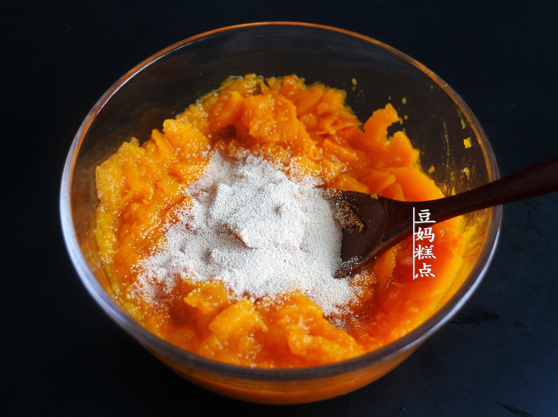 家有孩子，我常做这类小馒头，只需10分钟，柔软好消化