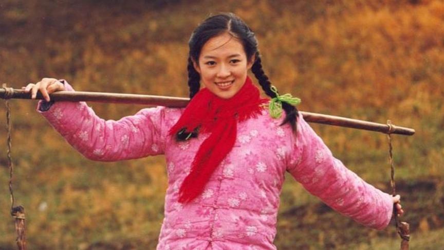 “白玉兰视后”童瑶的复杂情史，和她身后的两个男人