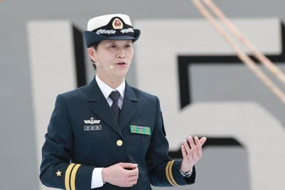 海軍首位女副艦長有多牛？寧可放棄百萬年薪，也要在34歲時入伍