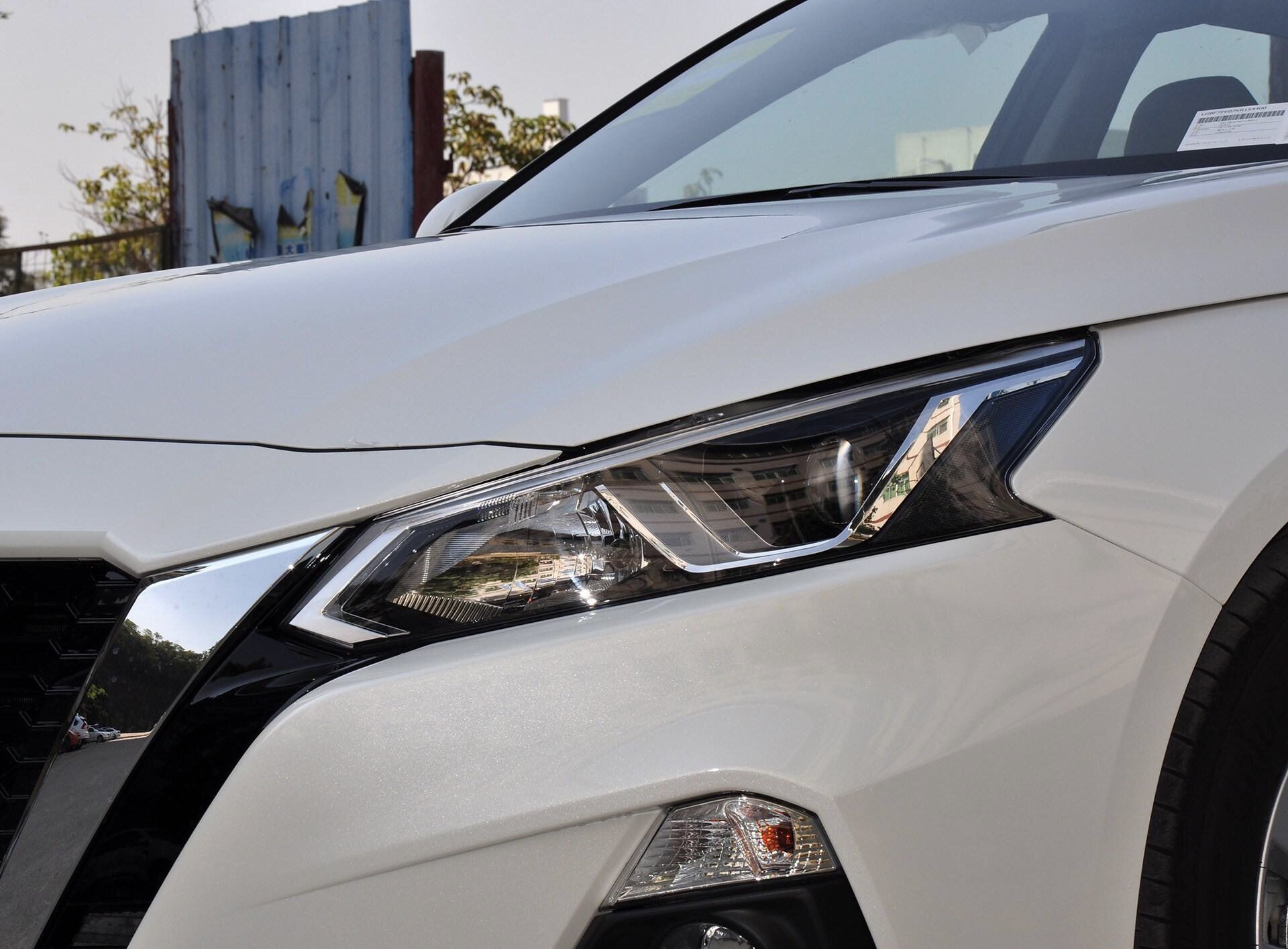 年輕人看雅閣，中年人選凱美瑞，真正懂車的卻會選天籟？