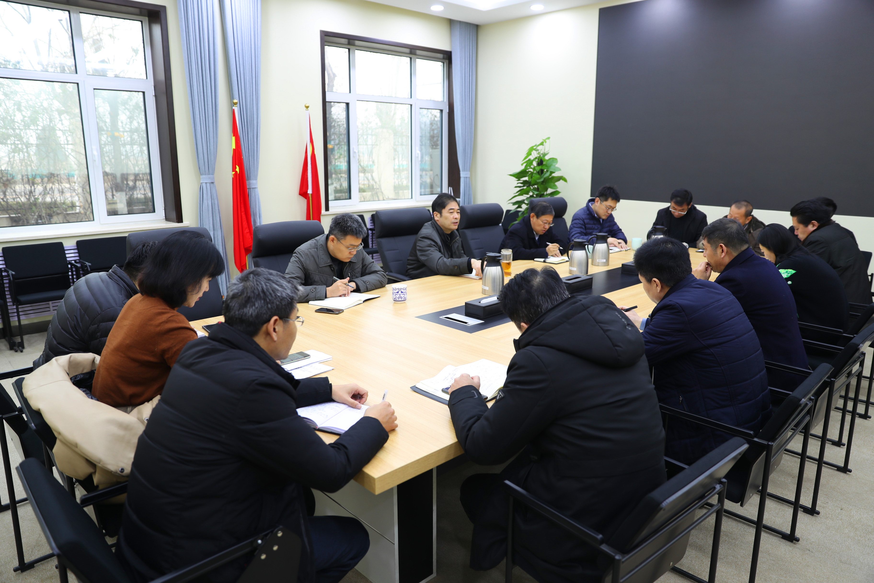 济南新材料产业园区召开重点工作专题会议