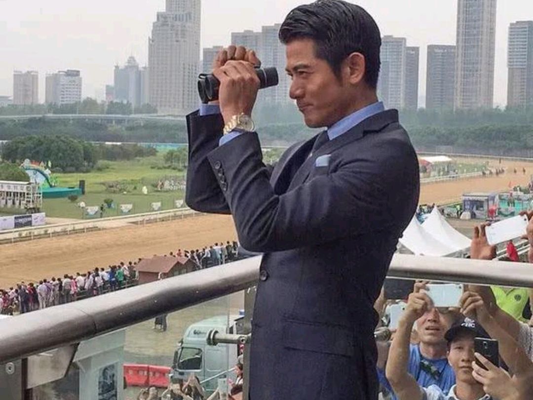 郭富城痛失5岁爱马！价值190万，凌晨1点与太太方媛发文悼念