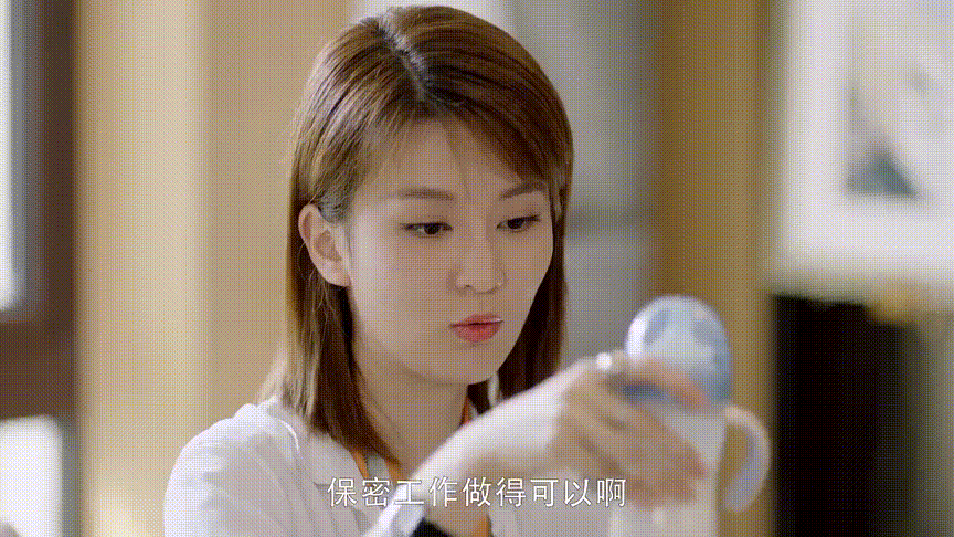 明明是住上亿豪宅的贵圈小公主，乔欣怎么就跟