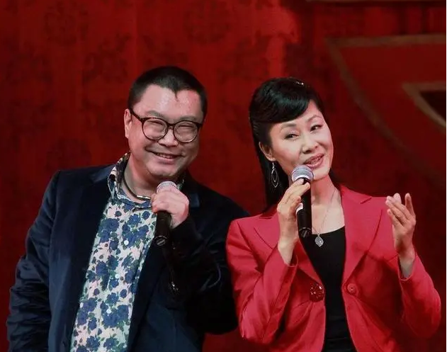 官宣|尹相杰晒结婚证官宣喜讯！于文华做媒 新娘是山东临沂人