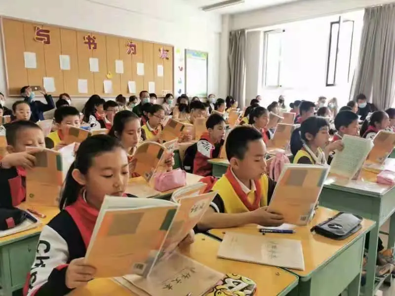 赛罕区东风路小学好吗?家长开放日活动(图39)