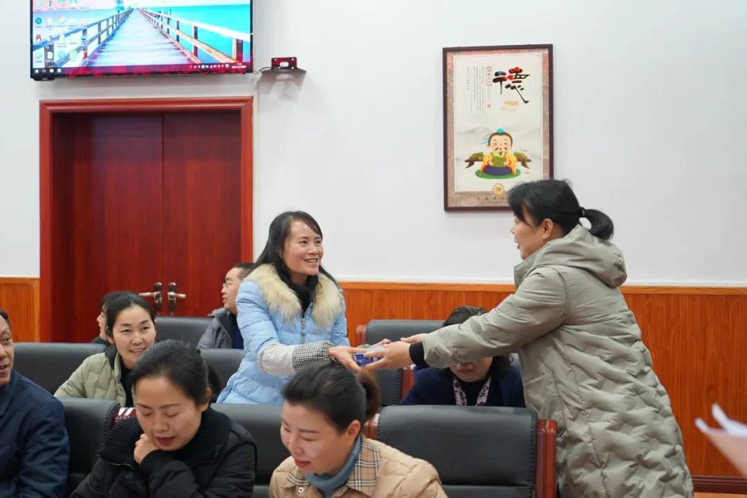 靖州人大：开展党史学习教育暨纪念“三八”国际妇女节活动