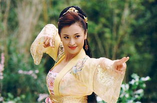 她是阳顶天之妻，也是成昆的师妹，自尽一瞬间