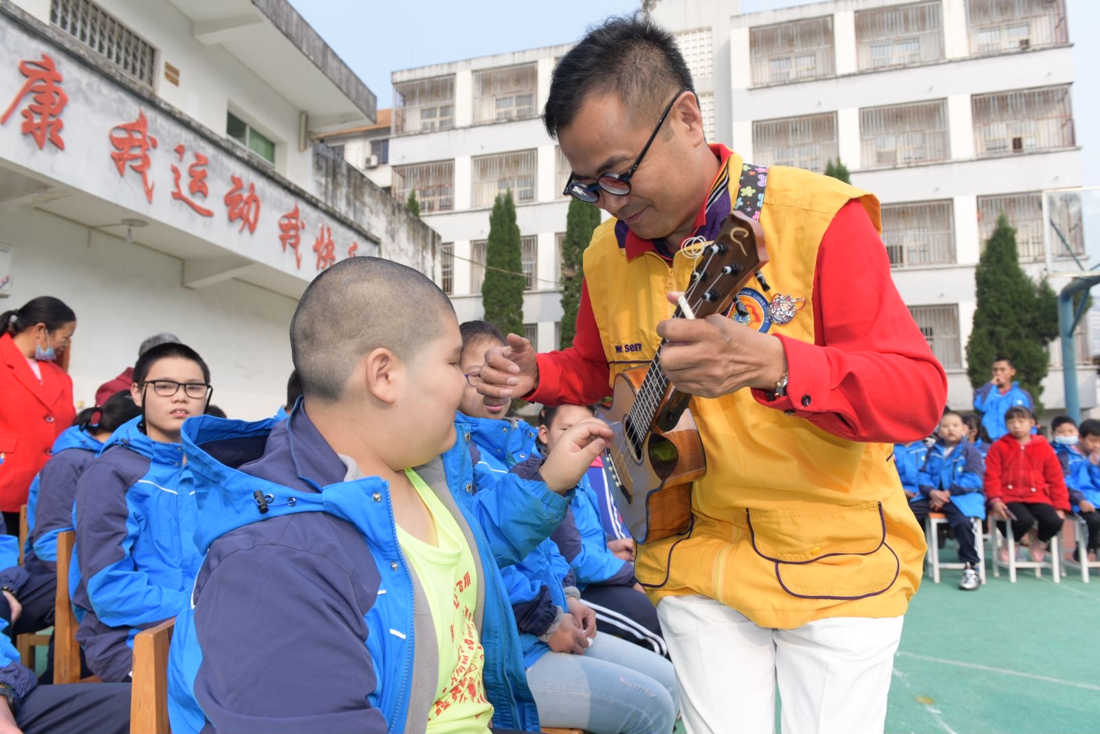 特殊教育学校|粤川渝三地志愿者爱心接力，走进重庆特殊教育学校