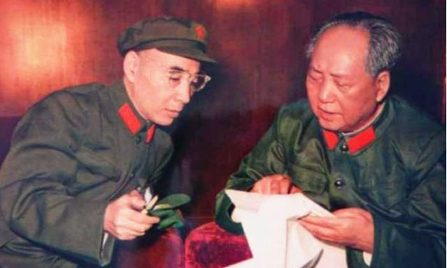 解放海南岛时，林彪反复请求海空军参战，毛主席为何不批准？
