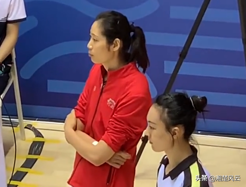 女排比赛首轮印象，三场打五局，欢笑与泪水纷
