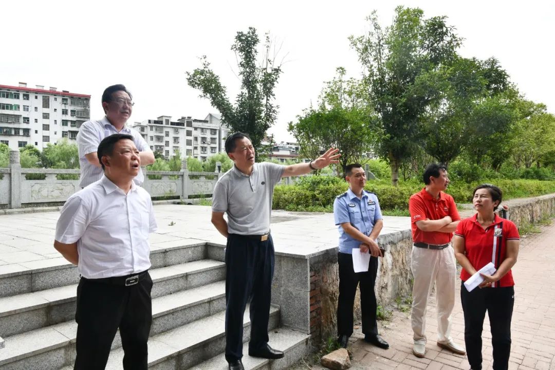 ​石希欣调研全省人大系统门球赛场地准备情况